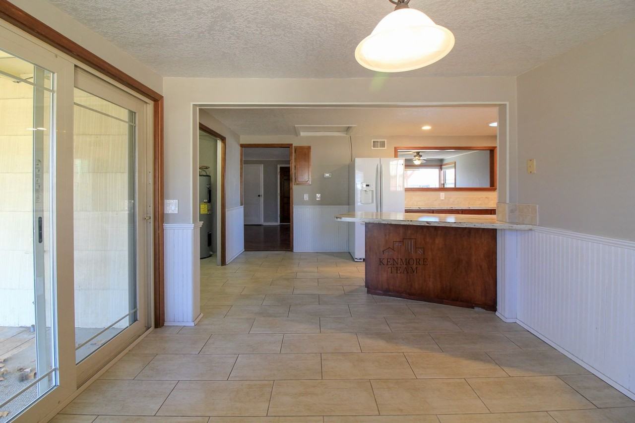 1022 Cedar Ave - Photo 5 of 16