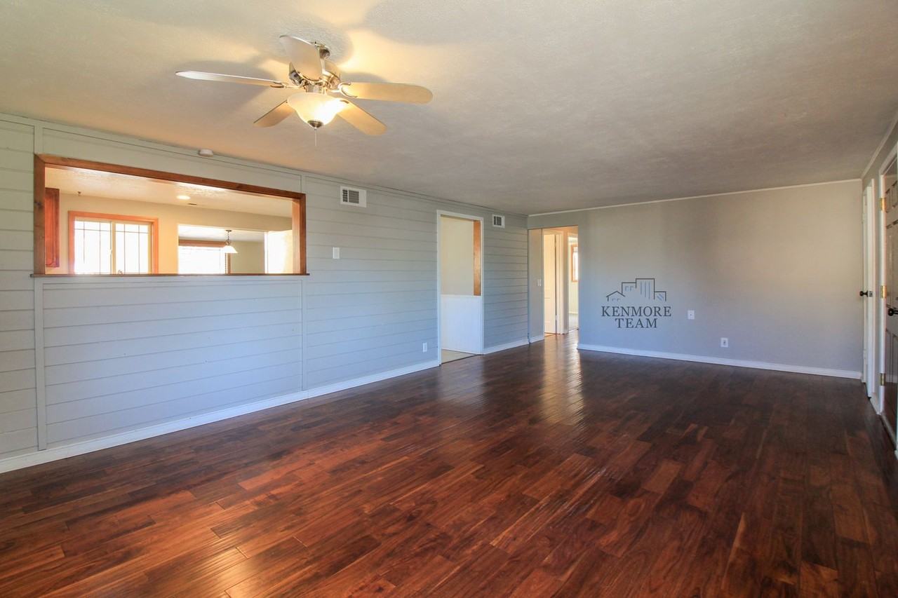 1022 Cedar Ave - Photo 7 of 16