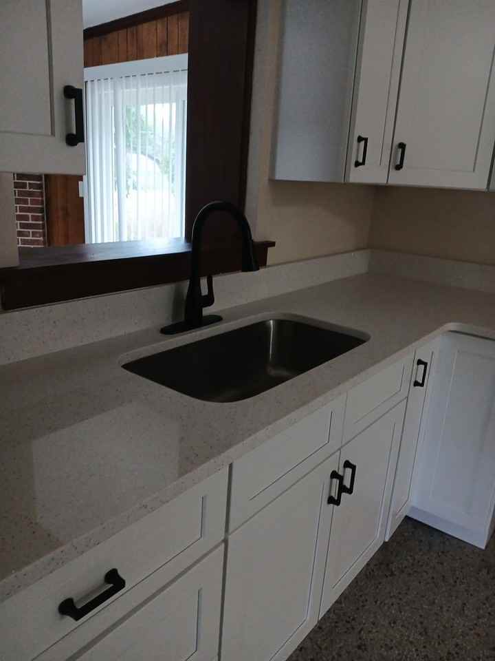 321 E 6th St - Photo 4 of 10