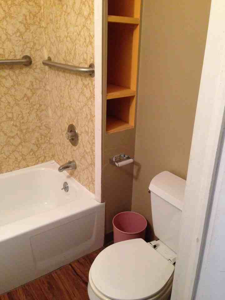 219 1st St Sw - Photo 5 of 11