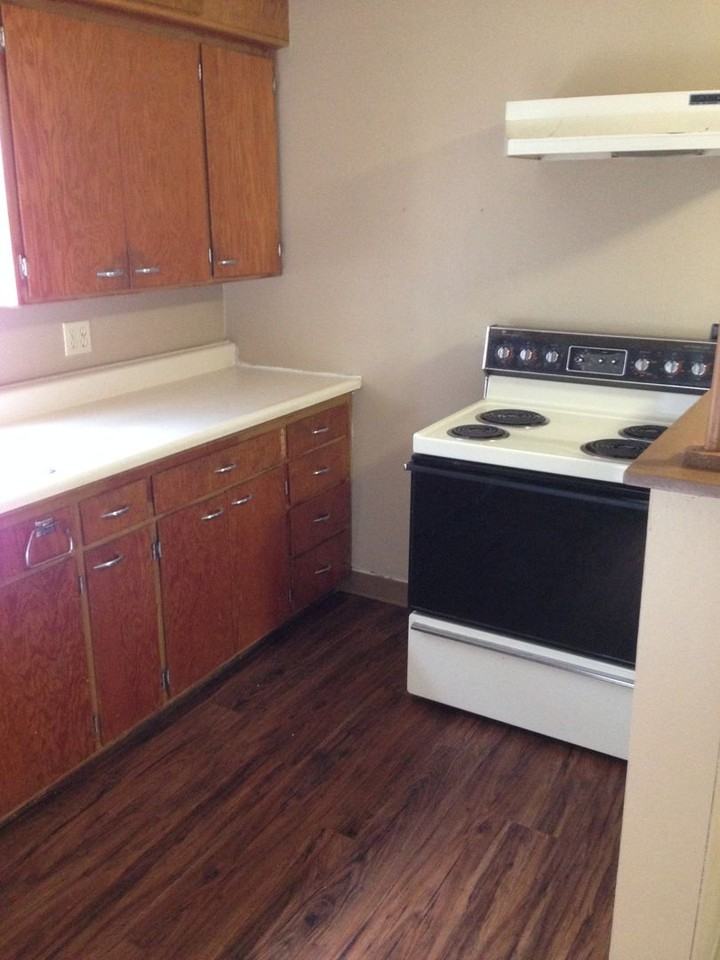 219 1st St Sw - Photo 3 of 11