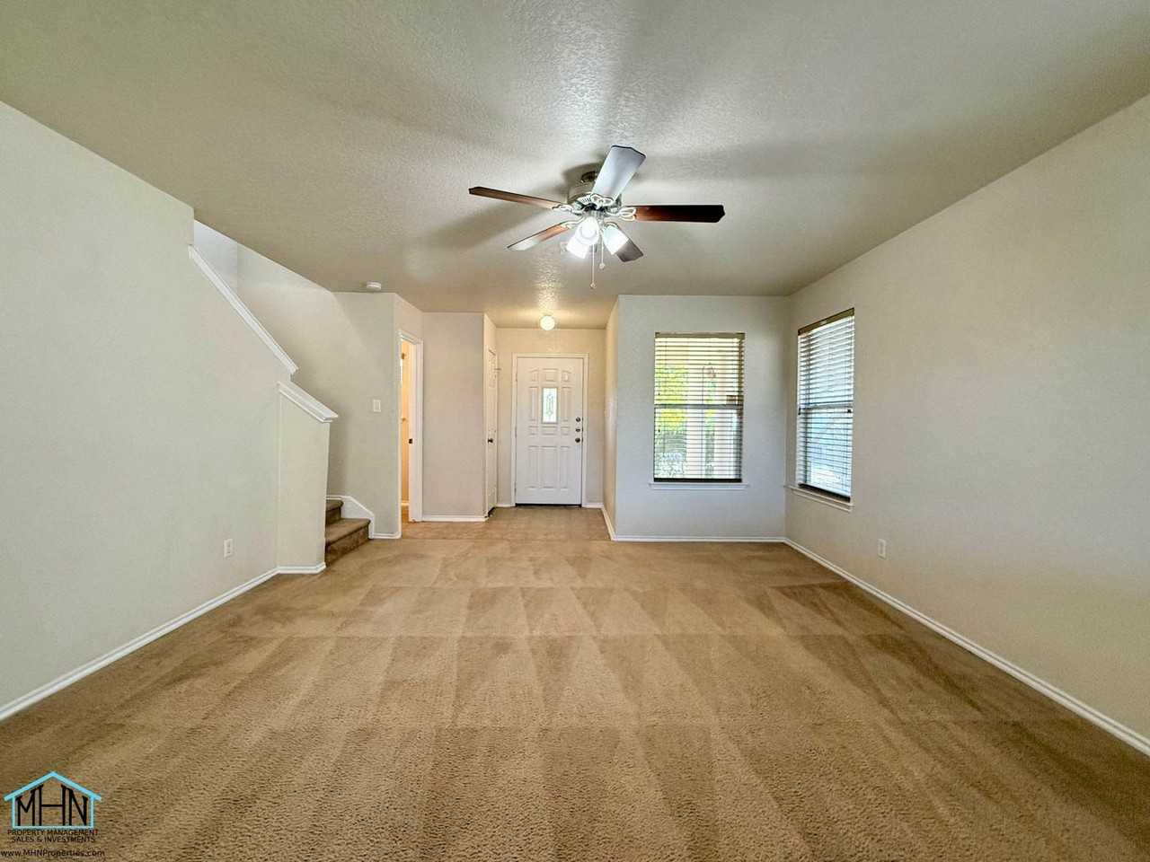 13523 Royal Wl - Photo 5 of 27