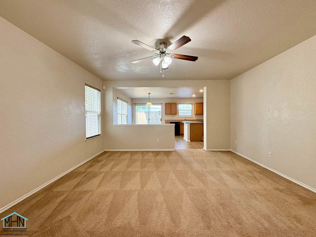 13523 Royal Wl - Photo 7 of 27