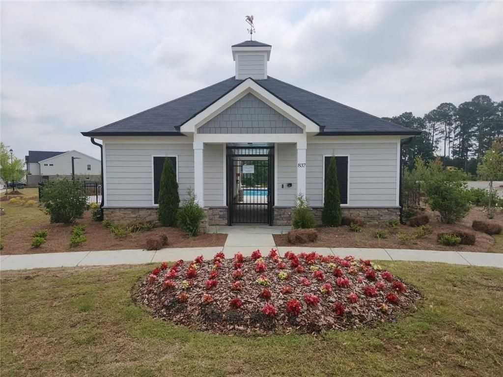 1050 Sunny Lake Dr - Photo 2 of 36