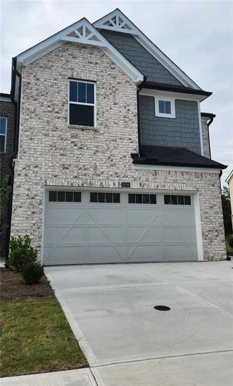 1050 Sunny Lake Dr - Photo 5 of 36