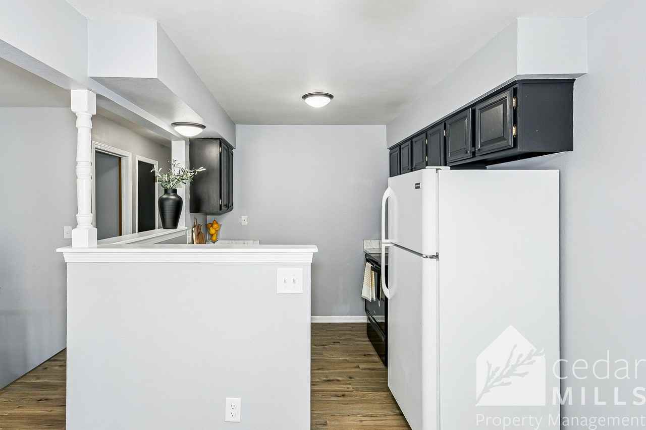 1717 S Cypress St #1112 - Photo 5 of 17