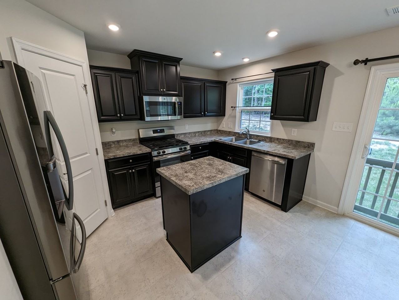 7933 Arbor Ponds Ter - Photo 7 of 17