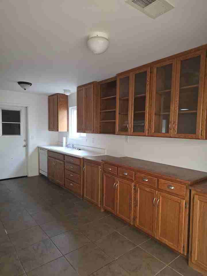 835 Cynthia Dr - Photo 5 of 19