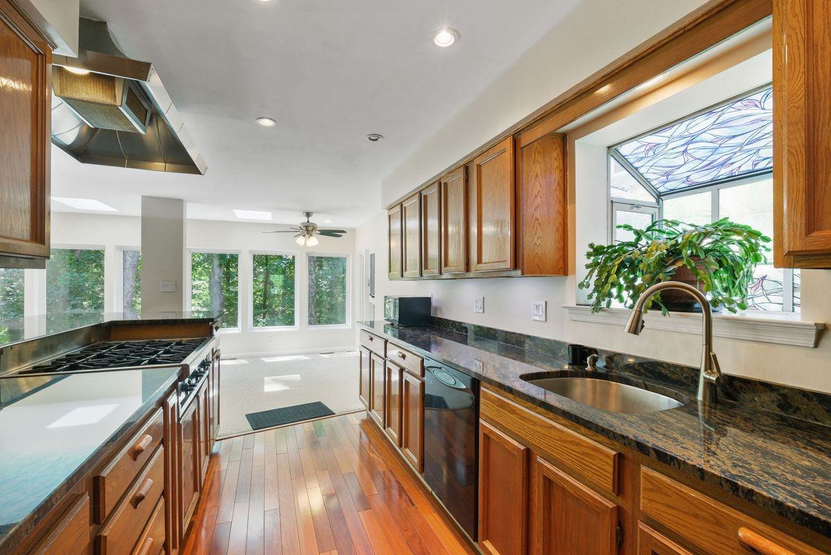 14401 Rich Branch Dr - Photo 7 of 41