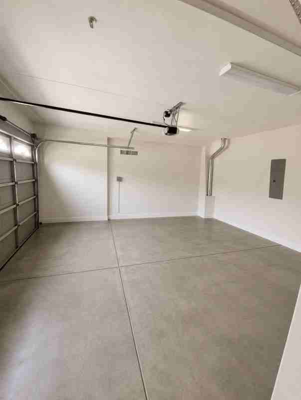 1249 W 139th St - Photo 4 of 8