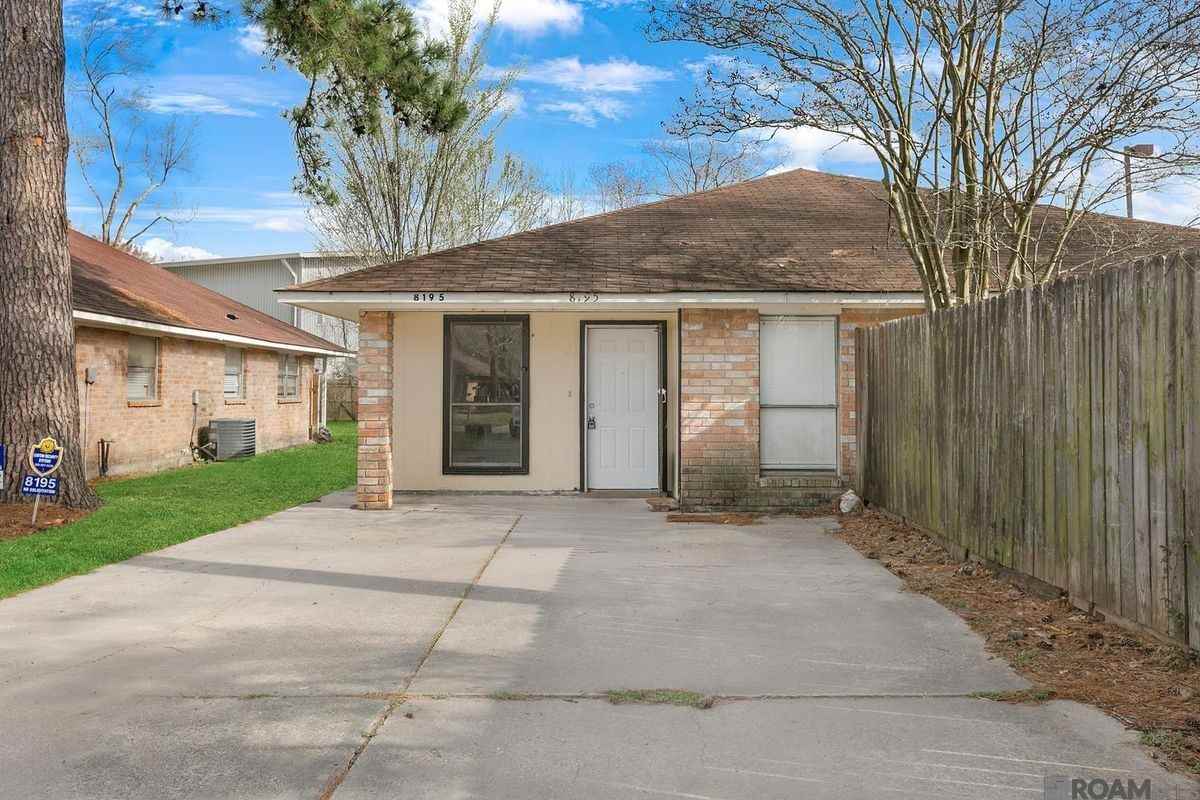 8195 Jefferson Park Dr - Photo 2 of 12
