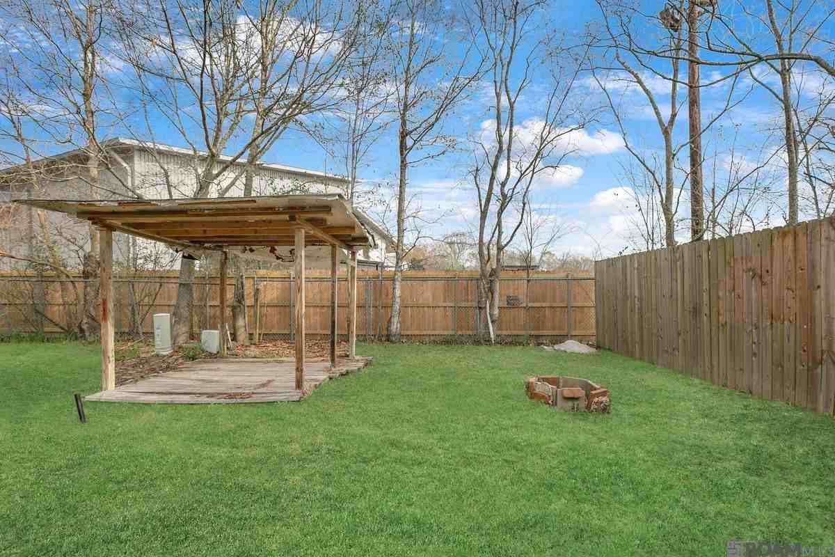 8195 Jefferson Park Dr - Photo 3 of 12