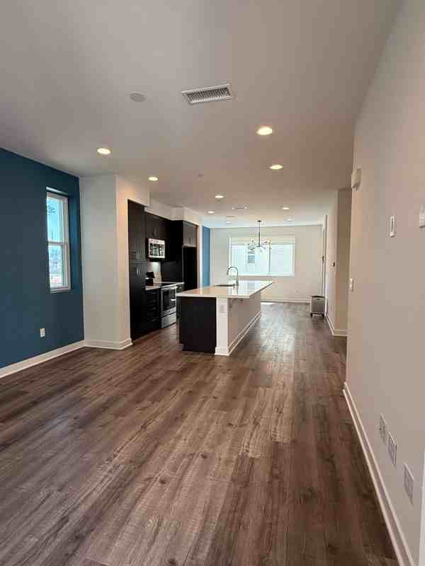 820 Aloe Pl - Photo 5 of 37