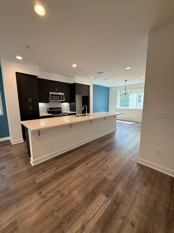 820 Aloe Pl - Photo 6 of 37
