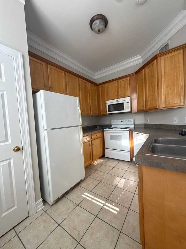 820 St. Michael street - Photo 6 of 31