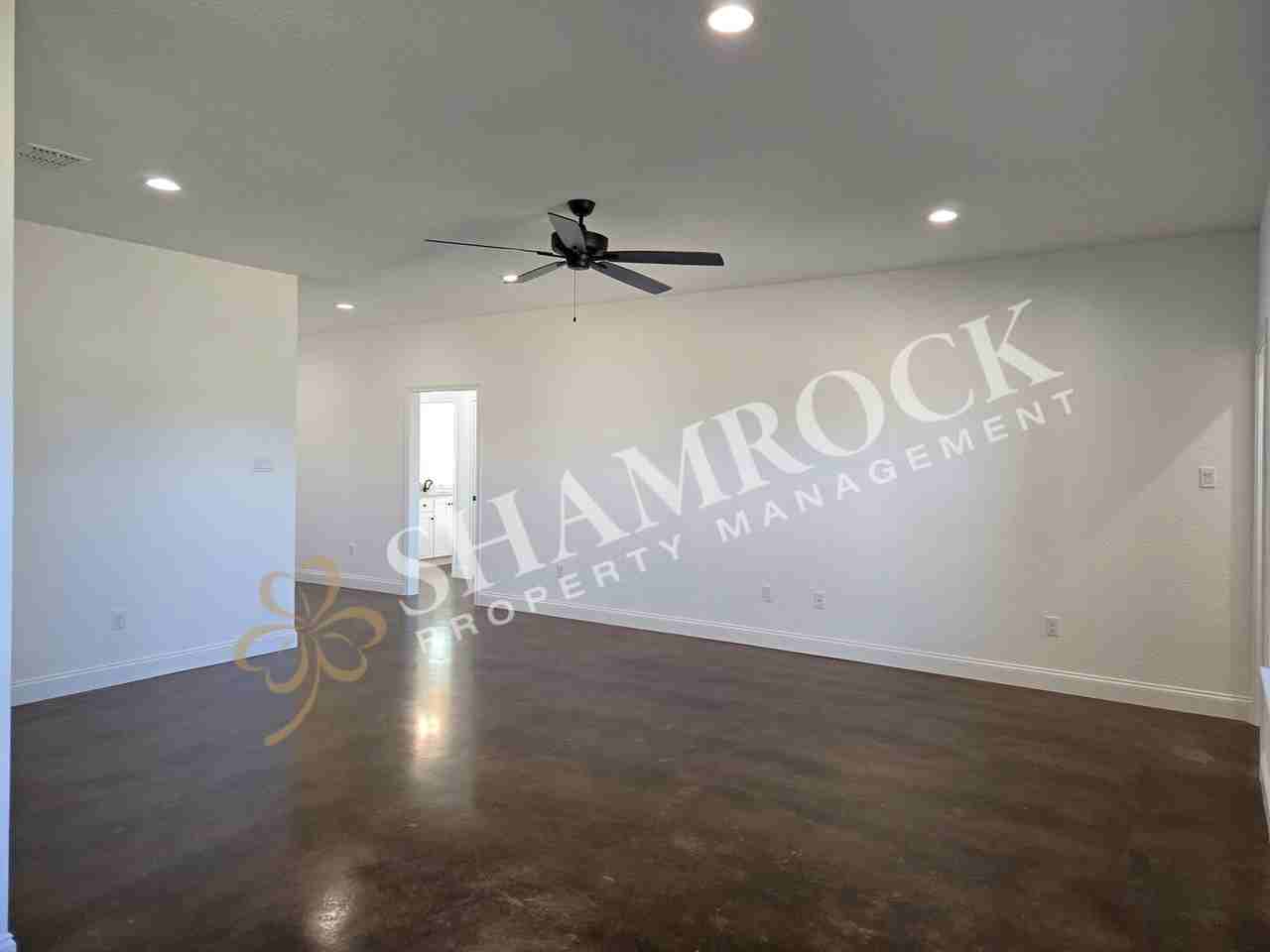 125 W Windmill Way - Photo 3 of 19