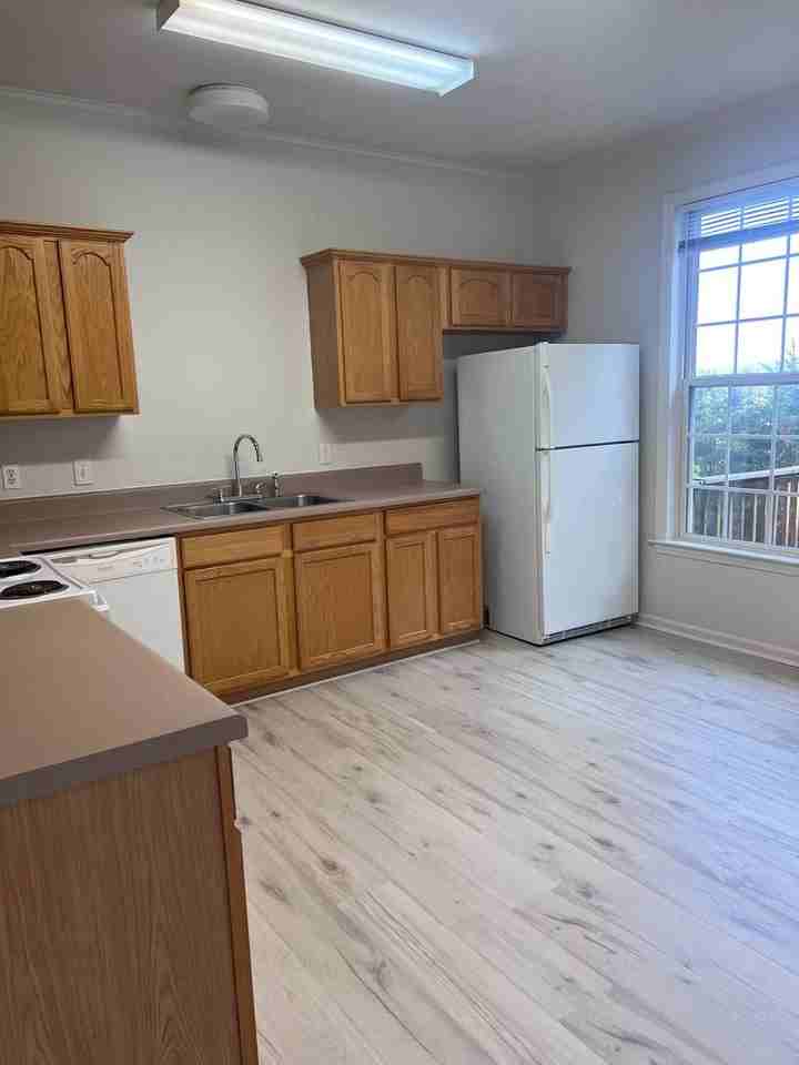 35 Spicewood Rd - Photo 4 of 15