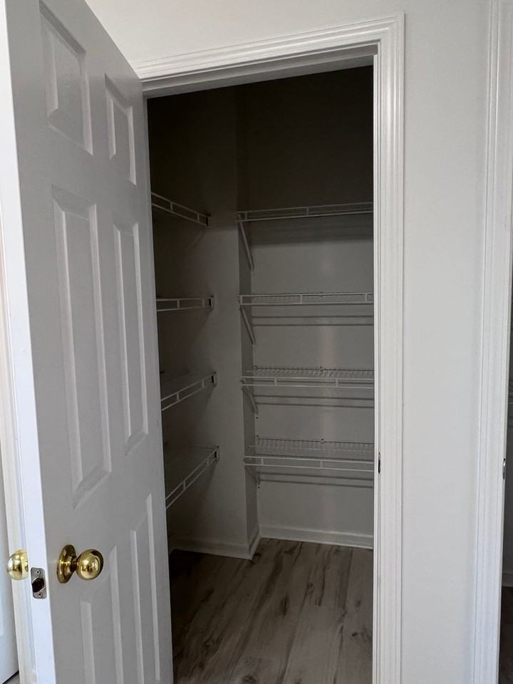 35 Spicewood Rd - Photo 5 of 15