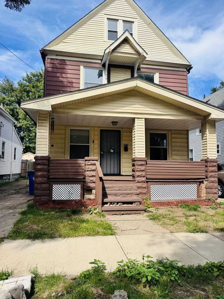 3616 W 47th St - Photo 2 of 37
