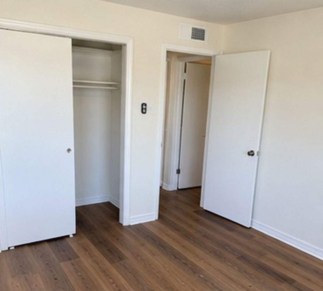 St. Rogers Palm Ranch - Photo 6 of 13