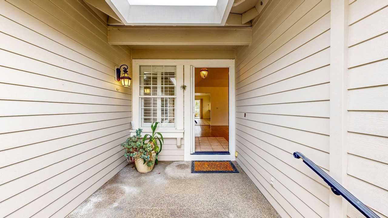 7971 Oakmont Dr - Photo 5 of 50