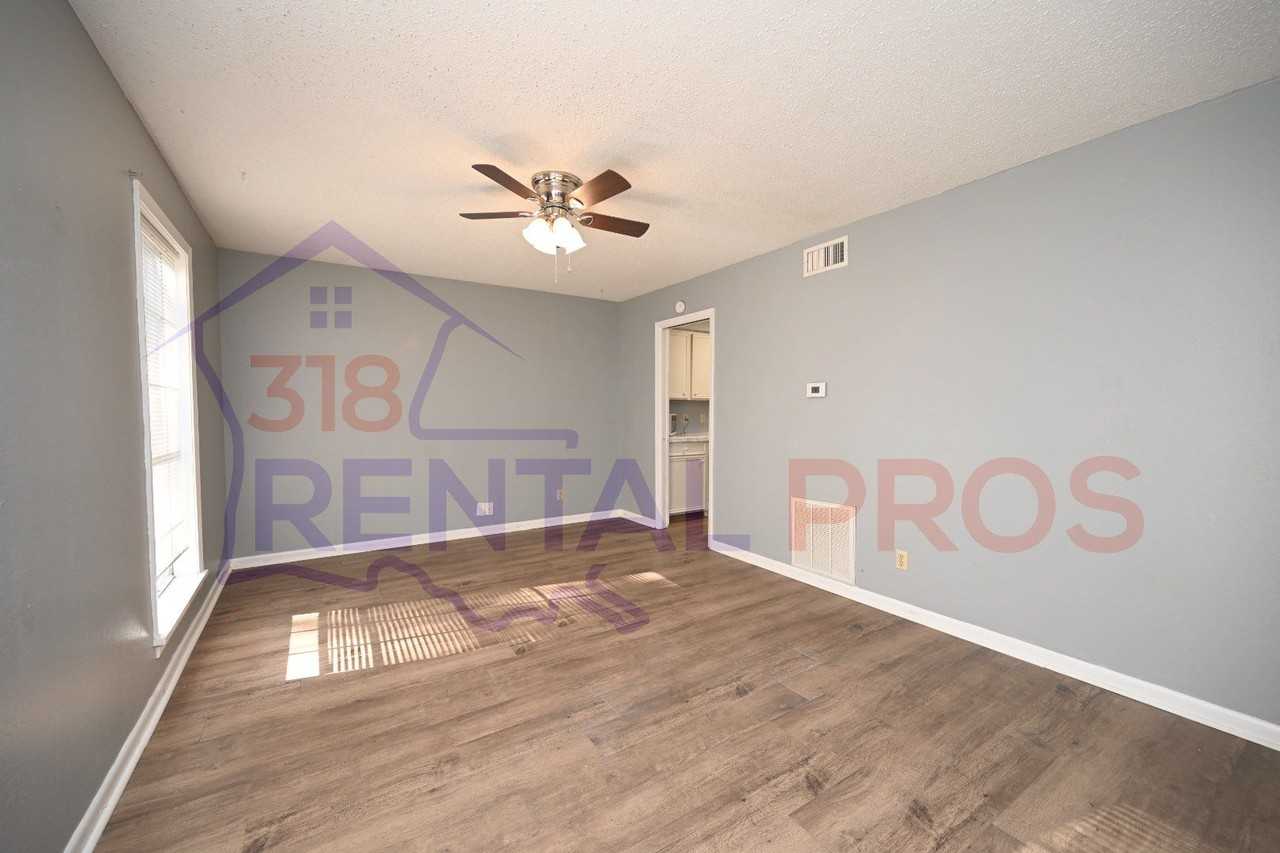 2207 Lily Dr - Photo 4 of 32