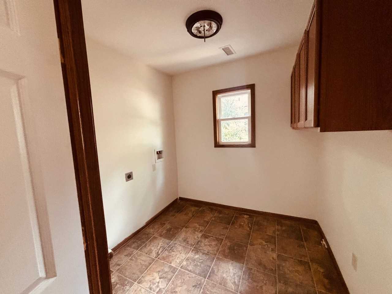 1817 N Minneapolis St - Photo 5 of 17
