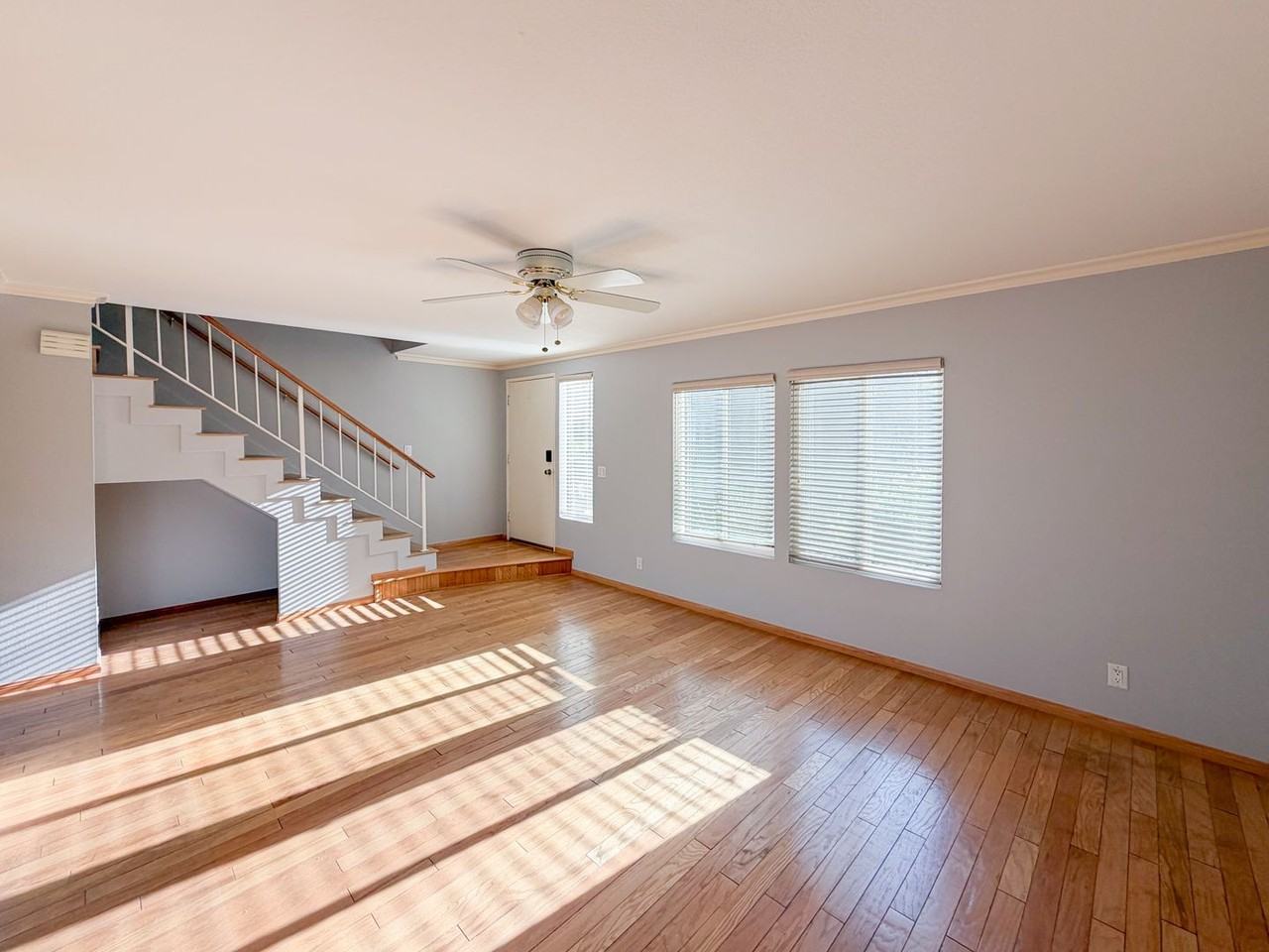 1519 Stonewood Ct - Photo 2 of 16