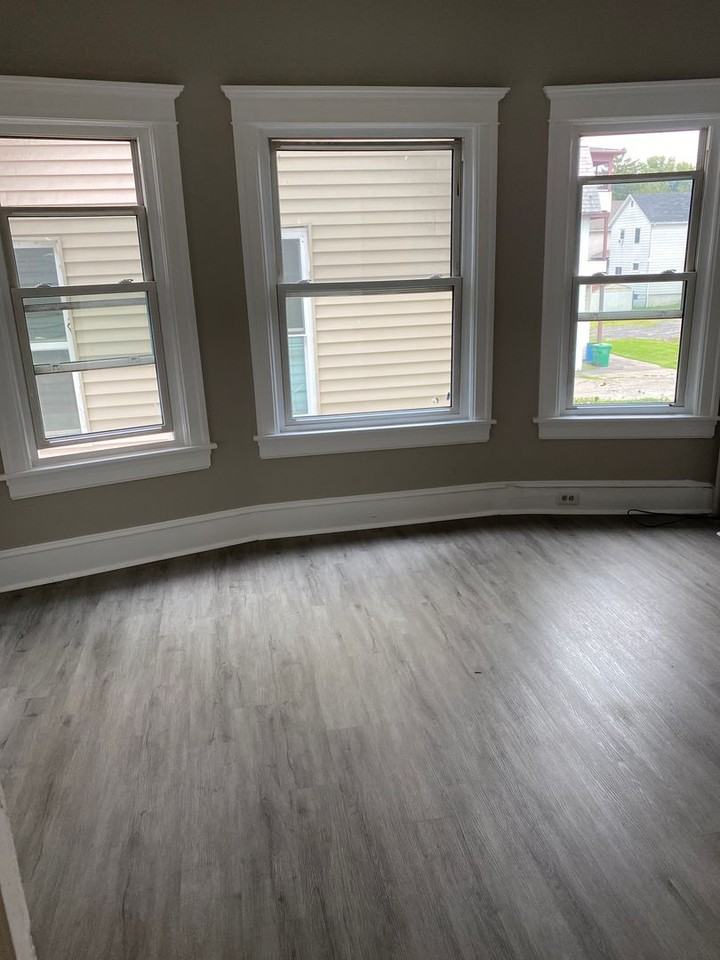 1125 Pittston Ave - Photo 2 of 12