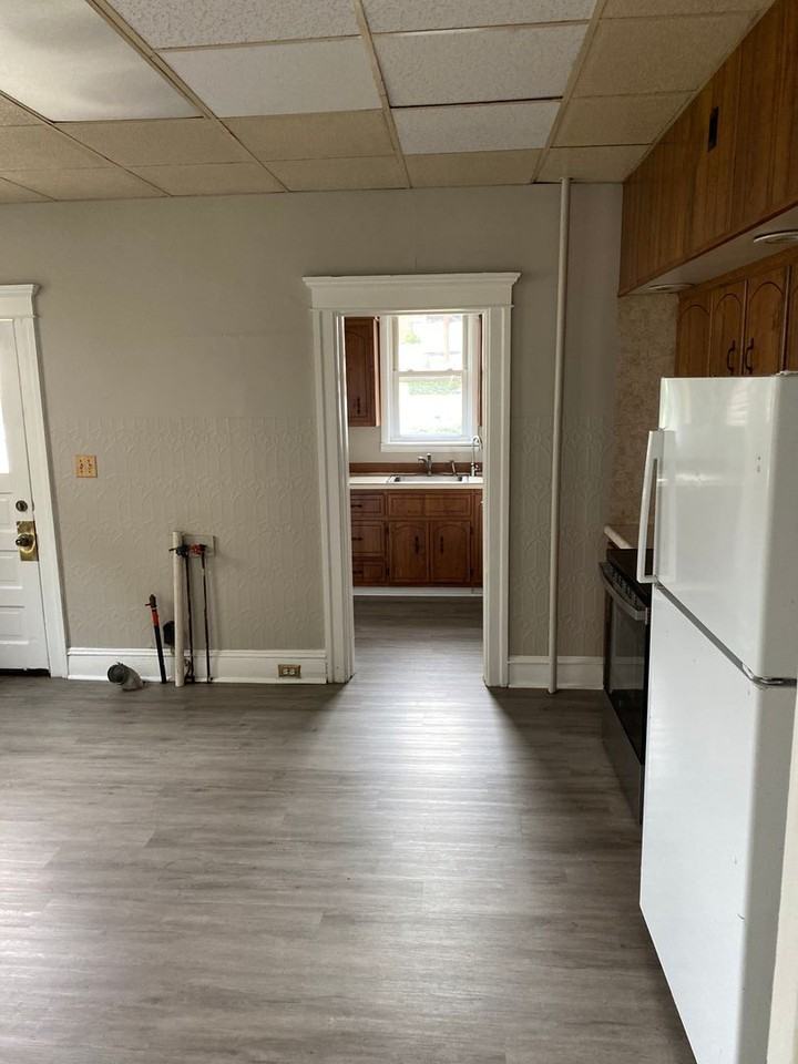 1125 Pittston Ave - Photo 6 of 12
