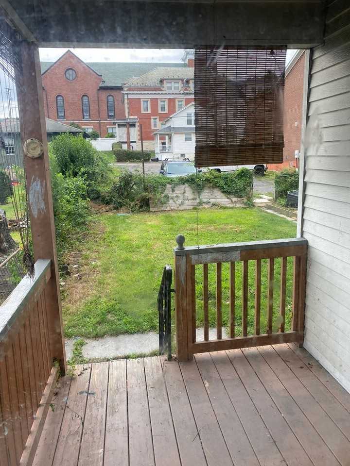 1125 Pittston Ave - Photo 7 of 12