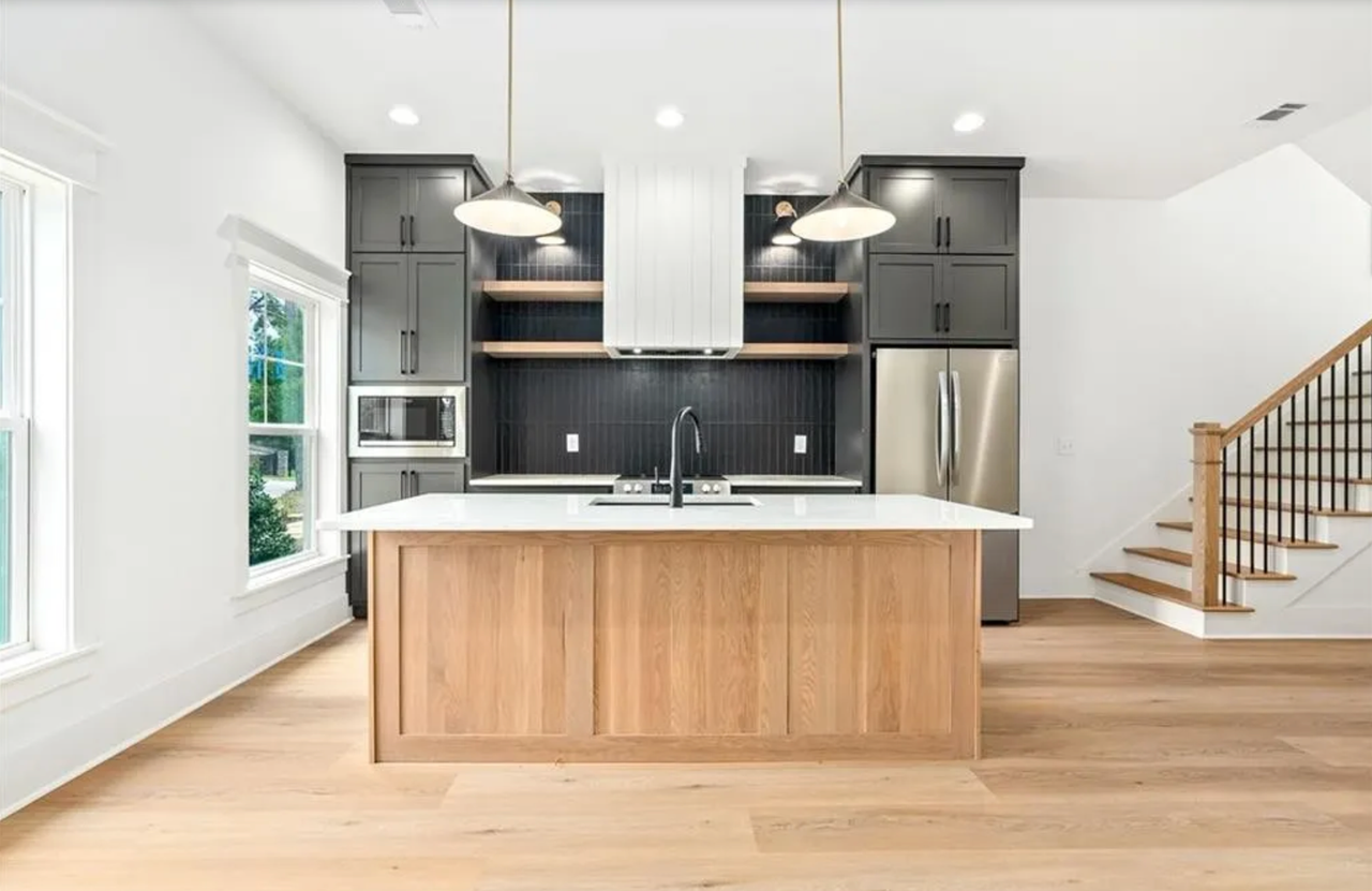 578 Pride Ave - Photo 5 of 28