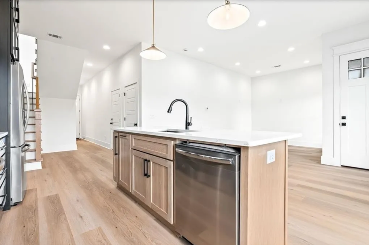 578 Pride Ave - Photo 6 of 28