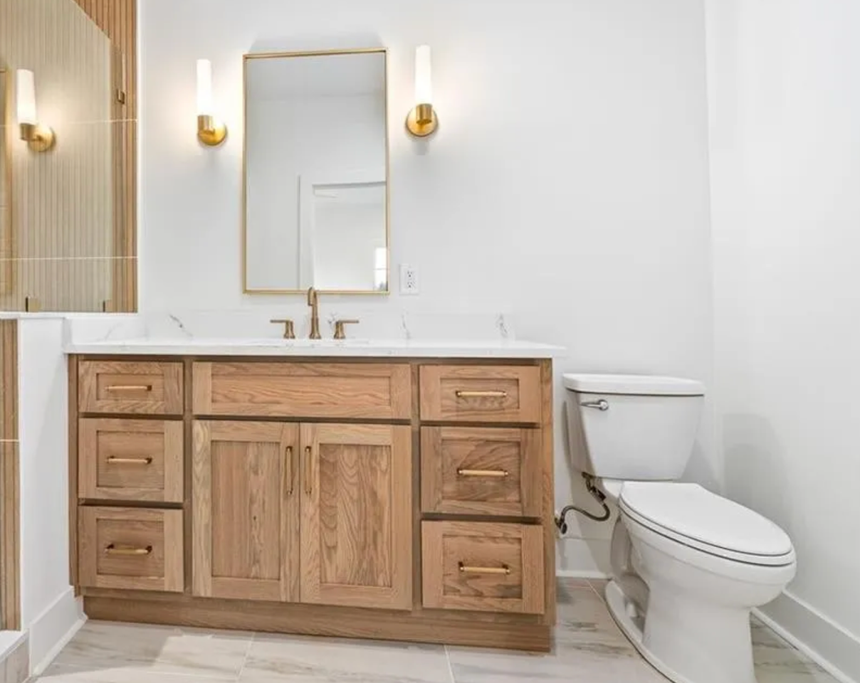 576 Pride Ave - Photo 2 of 25