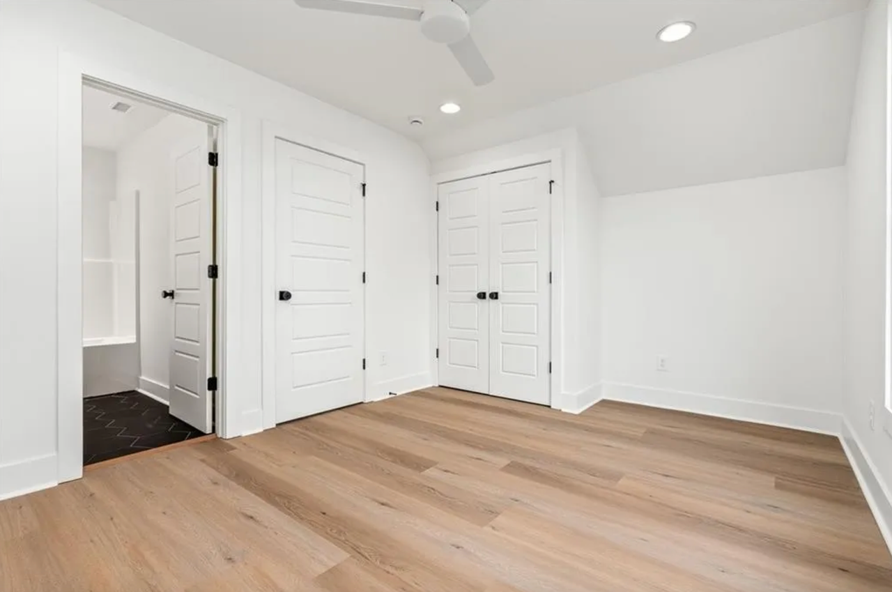 576 Pride Ave - Photo 6 of 25