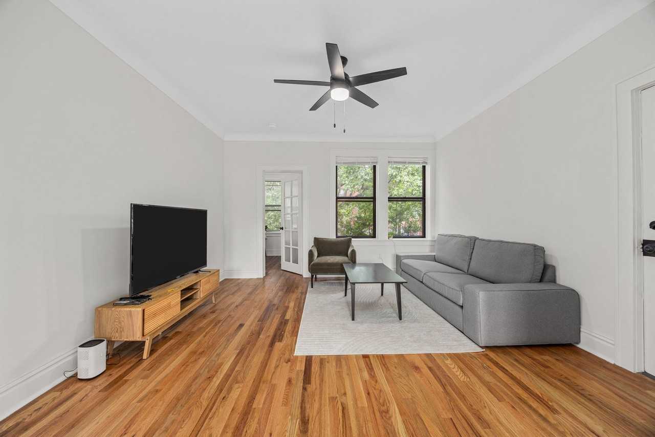 MOSAIC- 718 Limit - Now Leasing 27/28 - Photo 3 of 13