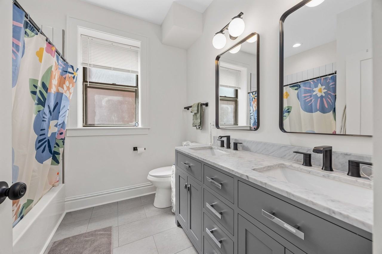 MOSAIC- 718 Limit - Now Leasing 27/28 - Photo 7 of 13