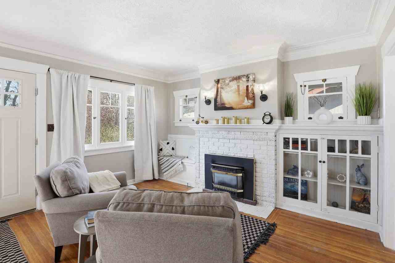 3402 W Kiernan Ave - Photo 6 of 46