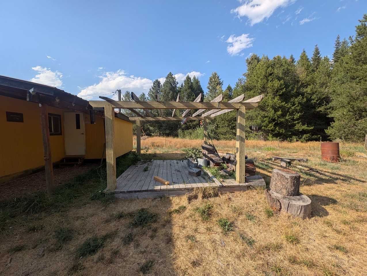 2976 Deeter Rd - Photo 5 of 20