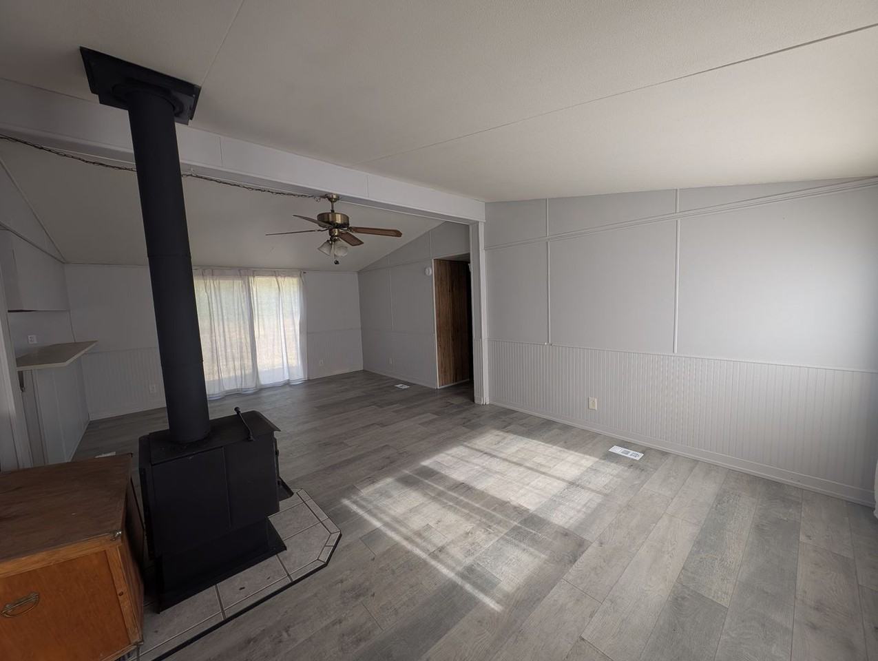 2976 Deeter Rd - Photo 6 of 20
