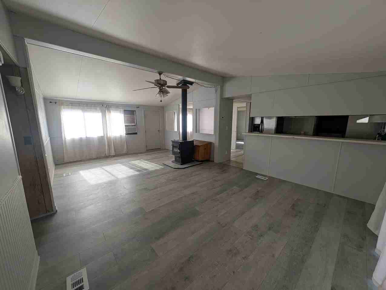 2976 Deeter Rd - Photo 7 of 20