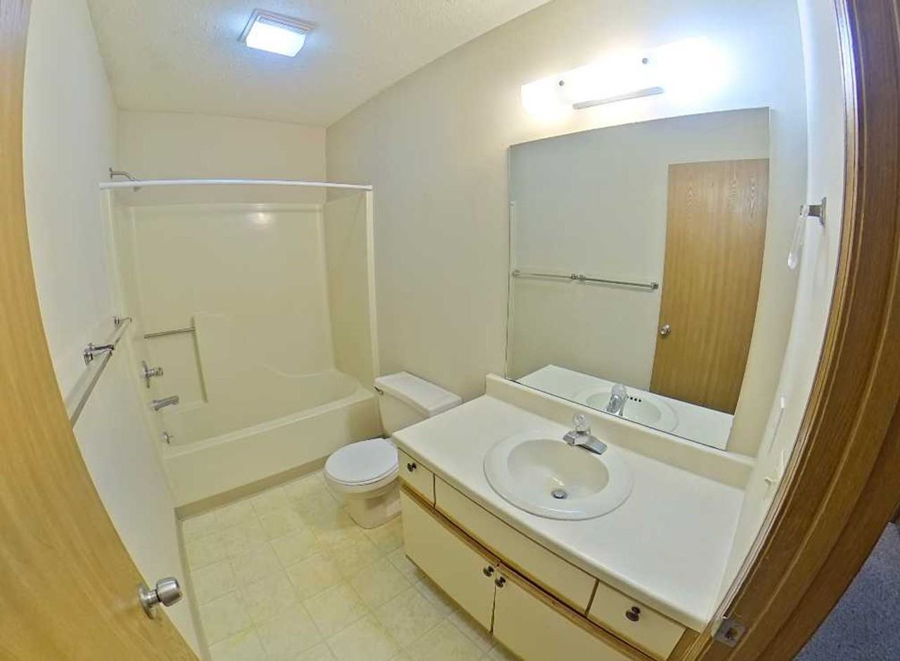 2548 Candlecrest Cir - Photo 4 of 12