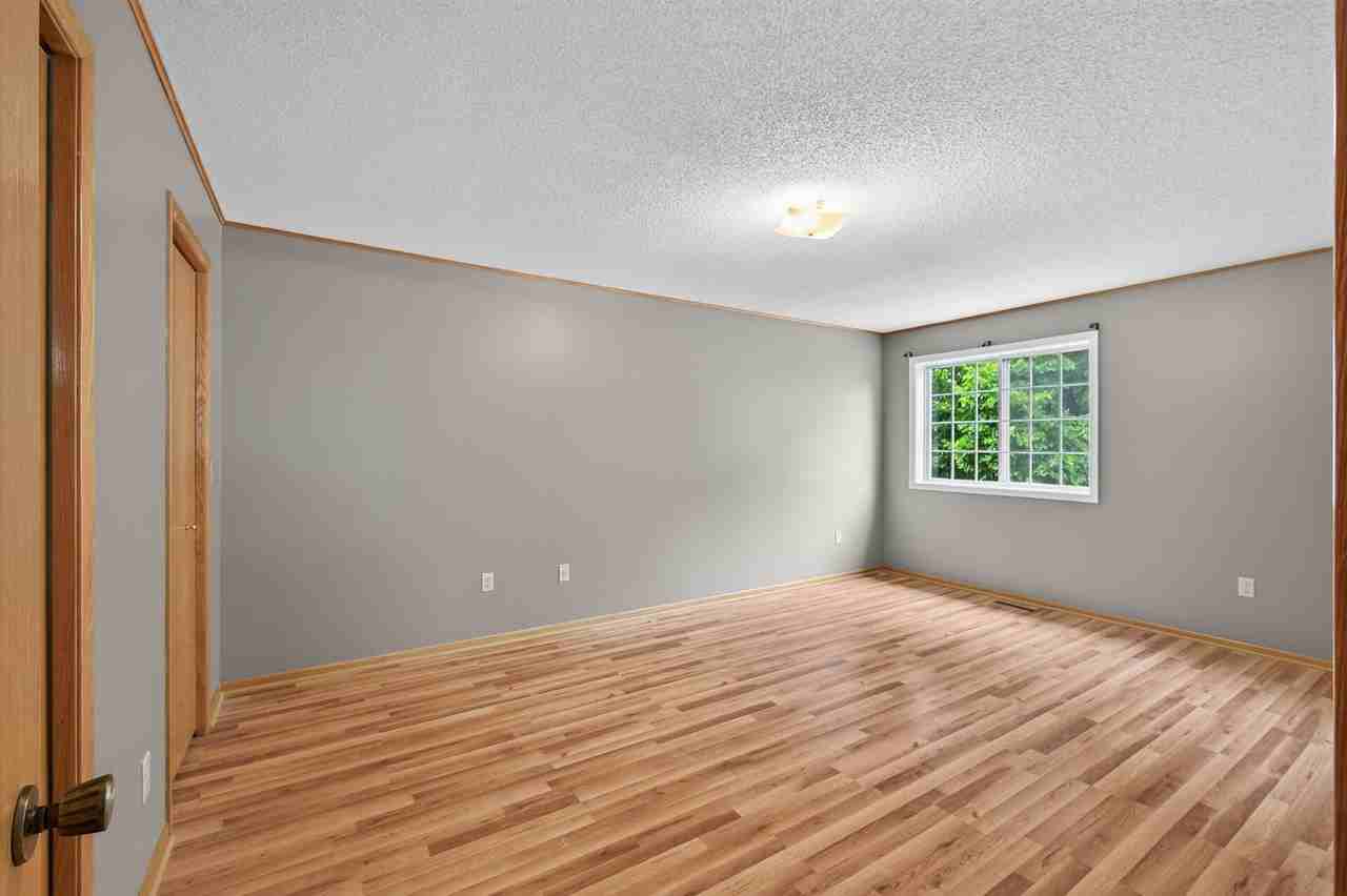 9992 Fillmore St Ne - Photo 5 of 25