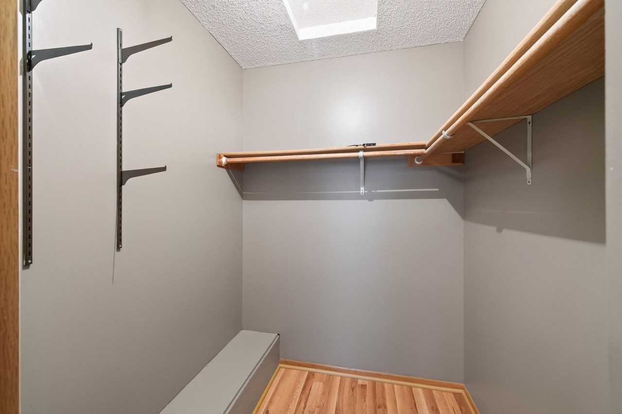 9992 Fillmore St Ne - Photo 6 of 25