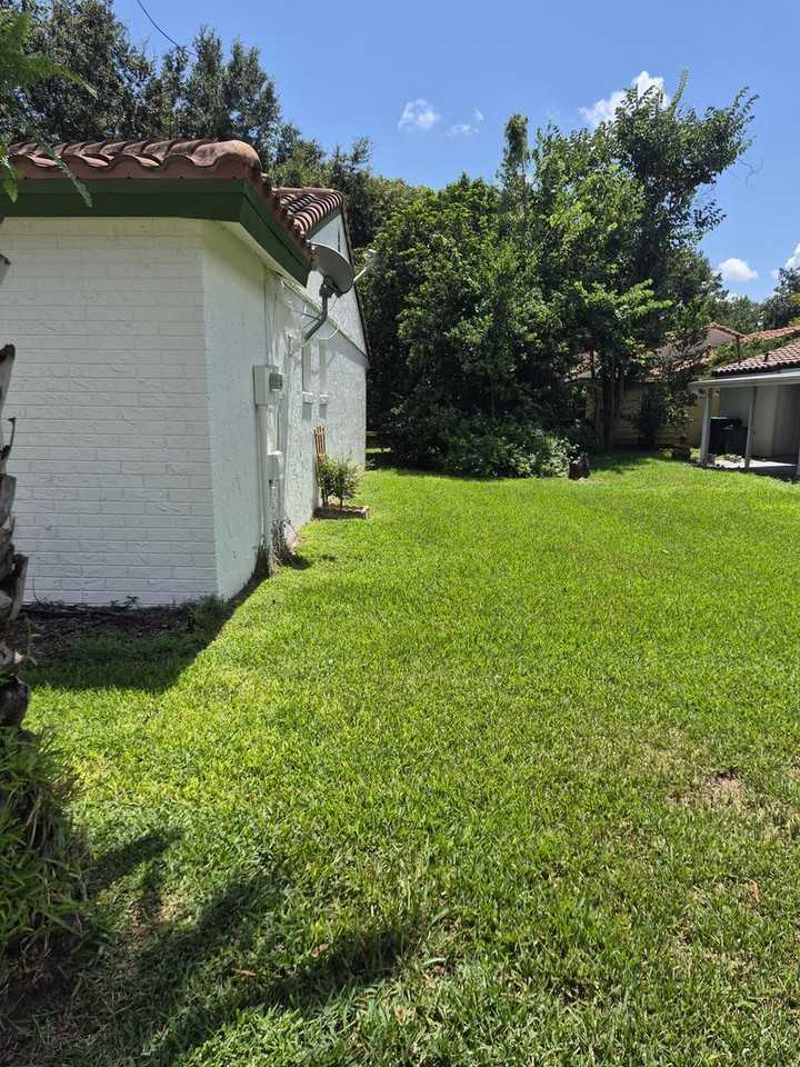 10509 Montpelier Cir - Photo 2 of 16
