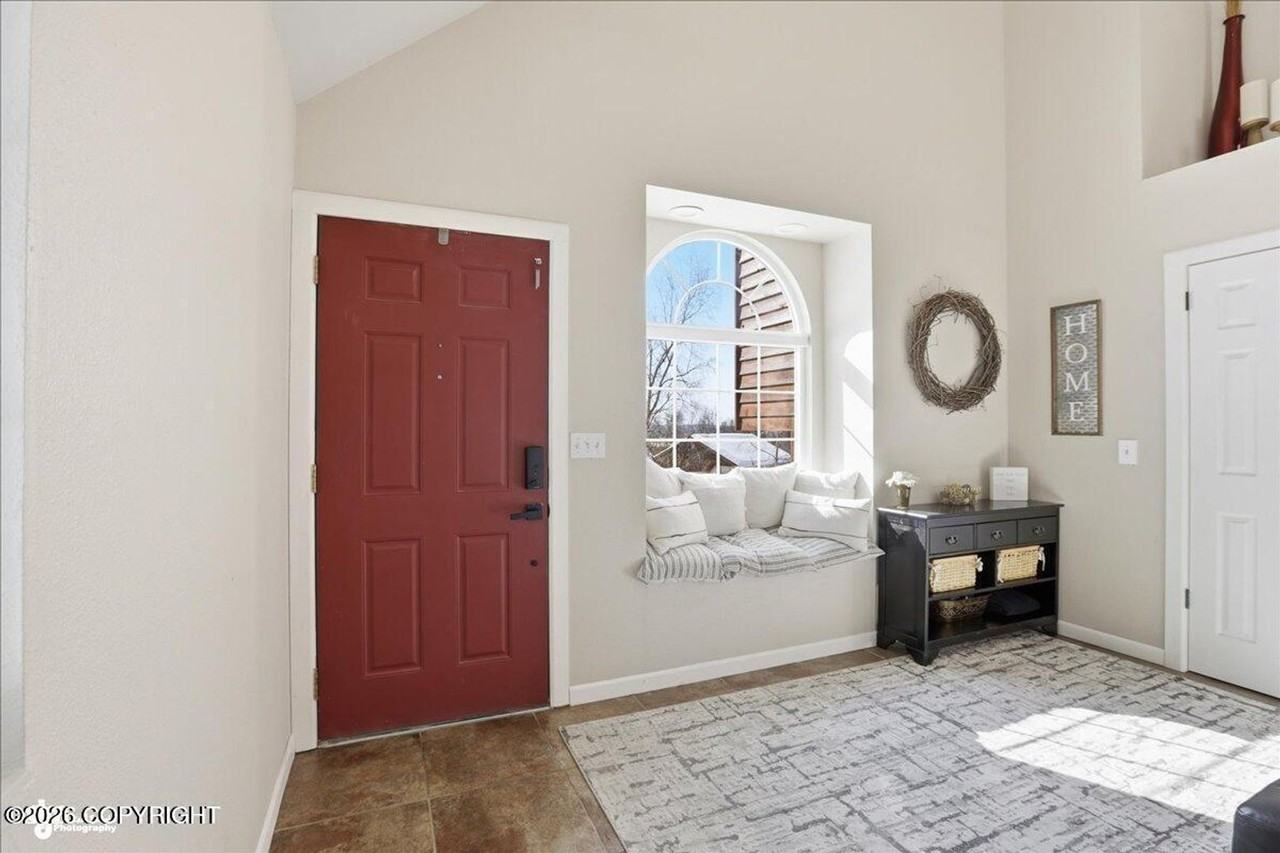18651 Caspian Ct - Photo 5 of 50