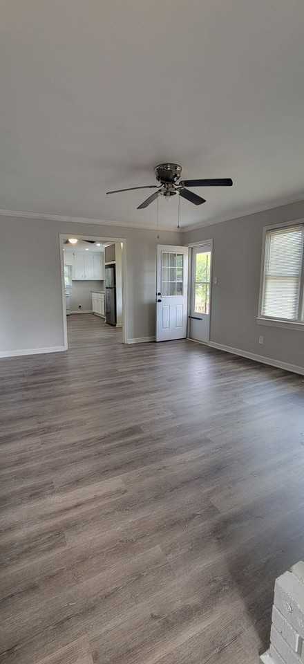 10326 Cumming Hwy - Photo 5 of 21