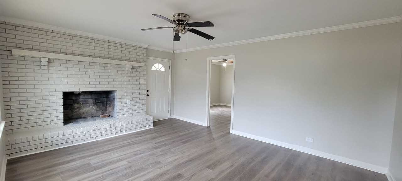 10326 Cumming Hwy - Photo 6 of 21