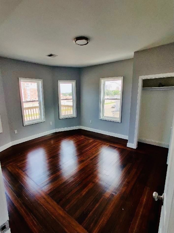 115 Thomas Burgin Pkwy - Photo 2 of 11