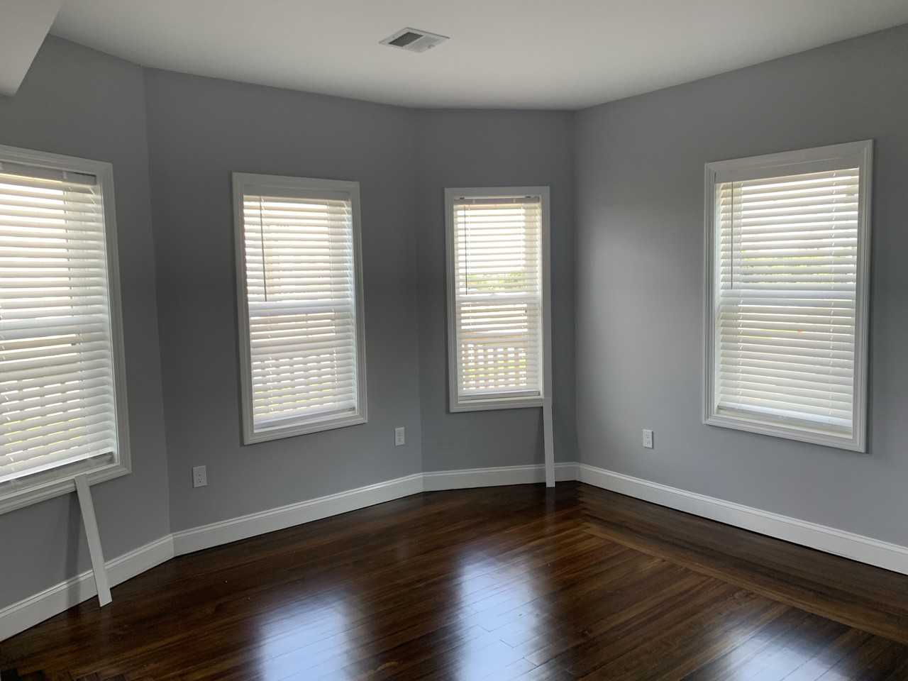 115 Thomas Burgin Pkwy - Photo 4 of 11